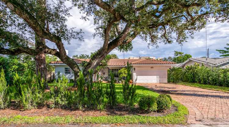827 NW 6th Drive Boca Raton, FL 33486