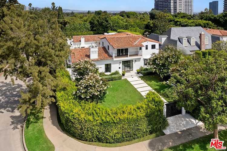 800 S Beverly Glen Blvd Los Angeles, CA 90024