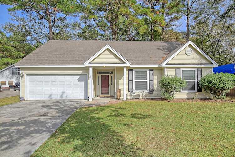 102 Candover Court Summerville, SC 29485