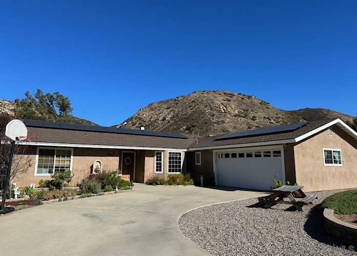 26522 Bellbottom Way Ramona, CA 92065