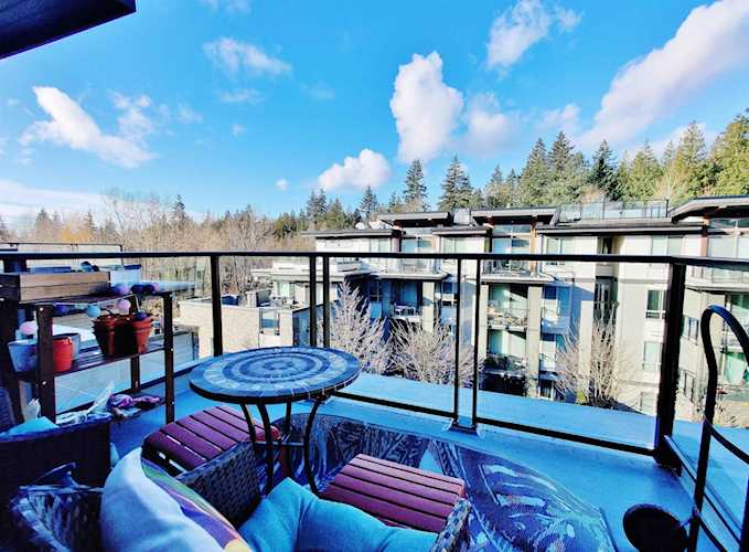 7428 Byrnepark Walk #403 Burnaby, BC V3N 0B4