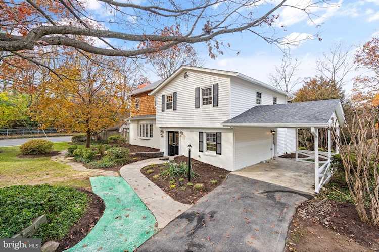 600 Upham Place NW Vienna, VA 22180