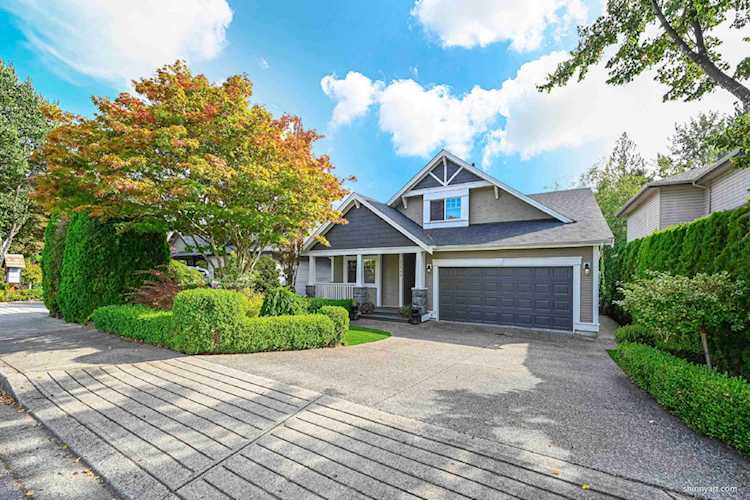 23766 110 Avenue Maple Ridge, BC V2W 1E7
