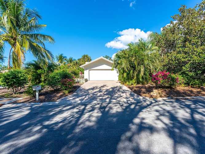 172 Sea Anchor Dr Osprey, FL 34229