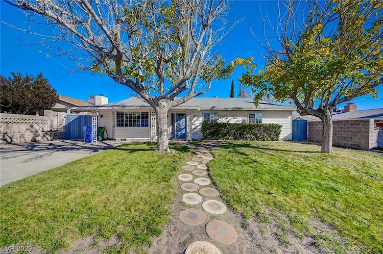 829 Benita Place Boulder City, NV 89005