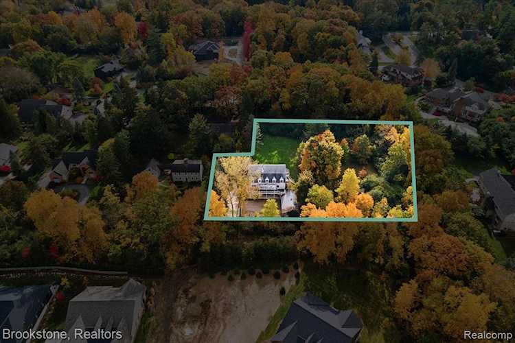 375 Applewood Ln Bloomfield Village, MI 48302