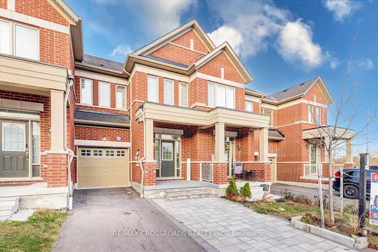 2429 Florentine Pl Pickering, ON L1X 0H2
