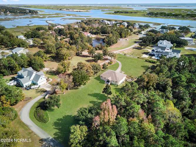 110 Waterway Trl Hampstead, NC 28443