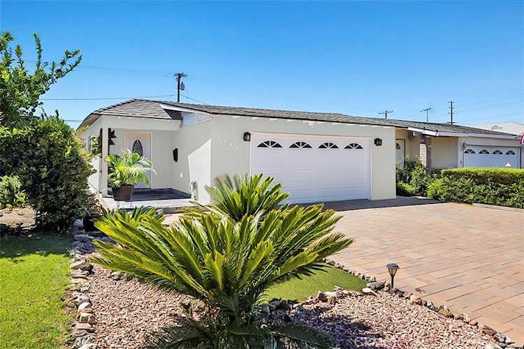 5146 W 134th Place Hawthorne, CA 90250