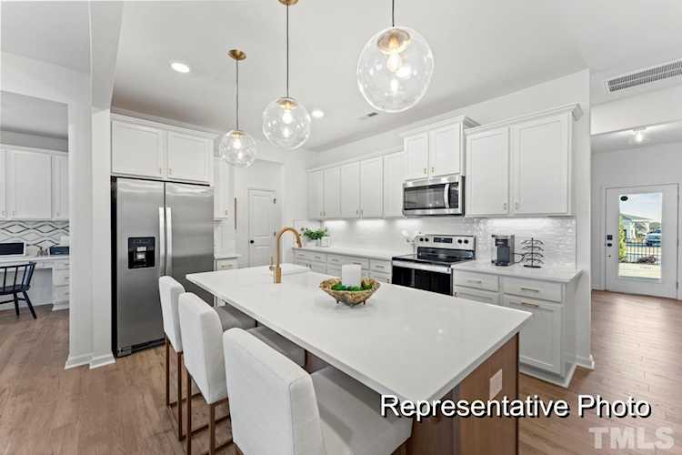 68 Paperwhite #218 Clayton, NC 27527