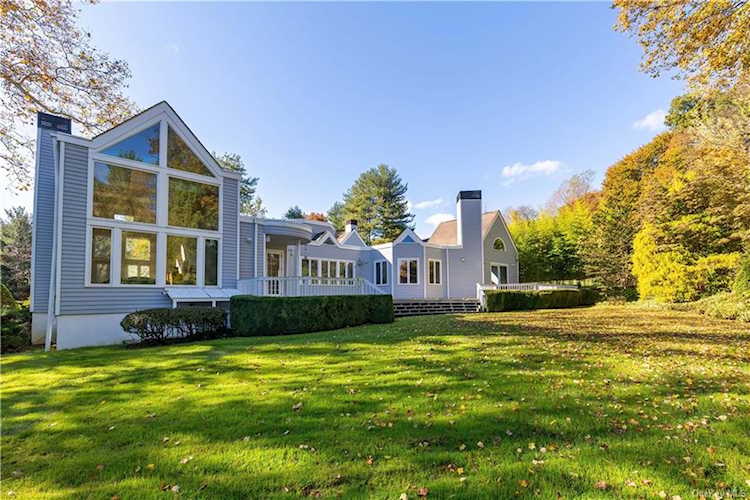 9 The Crossing At Blind Brook Purchase, NY 10577