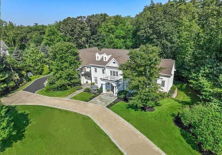 16 Kendra Drive Sudbury, MA 01776