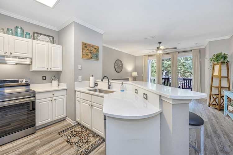 60 Fenwick Hall Allee #327 Johns Island, SC 29455