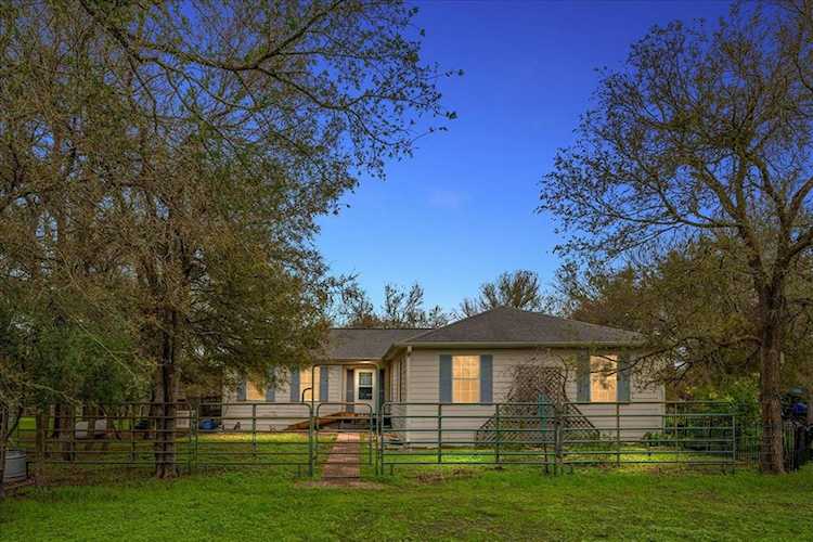 10807 Jones RD Manor, TX 78653