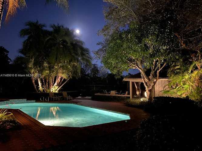 12251 SW 60th Ct Pinecrest, FL 33156