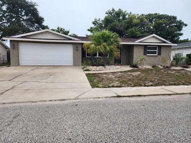 8923 Farmington Ln Port Richey, FL 34668