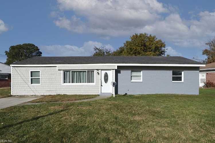 4920 Whitman Ln Virginia Beach, VA 23455