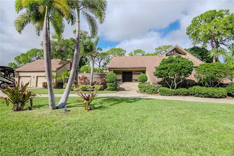7616 Cumberland Rd Seminole, FL 33777