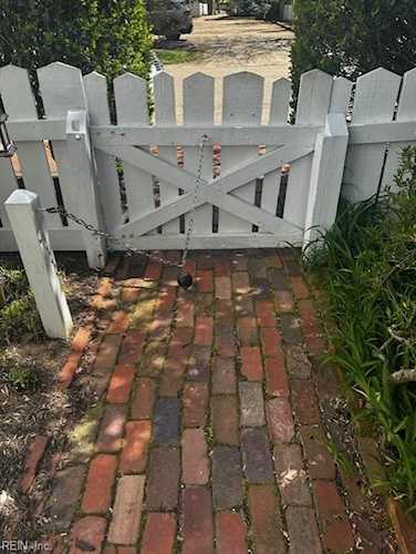 223 John Ratcliffe Williamsburg, VA 23185