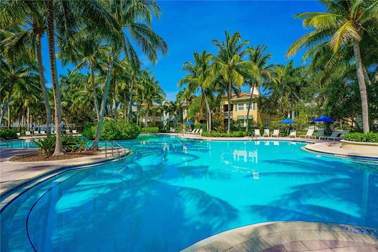 2938 NW 124th Way Sunrise, FL 33323