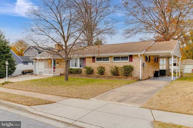 704 Birch Ave Pasadena, MD 21122