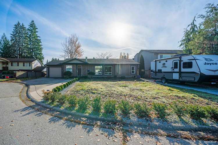 21328 Campbell Avenue Maple Ridge, BC V2X 7G6