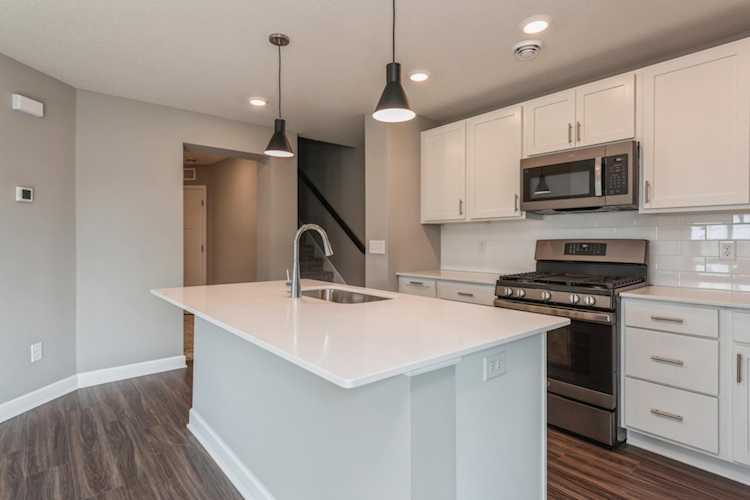 10586 Weston Way N Maple Grove, MN 55369