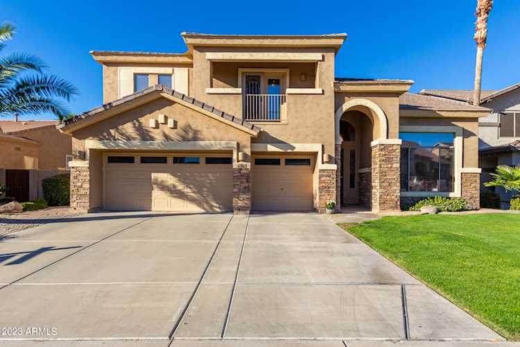 10232 E Lakeview Ave Mesa, AZ 85209