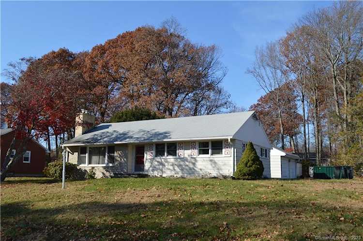 88 Woolsley Ave Trumbull, CT 06611