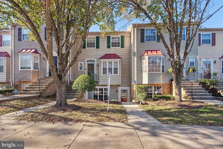 16312 Taconic Circle Dumfries, VA 22025