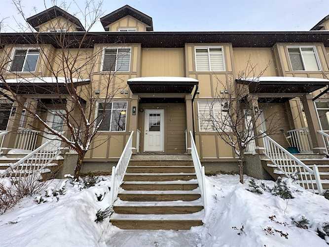 136 Fontaine Crescent #5 Fort McMurray, AB T9H 0