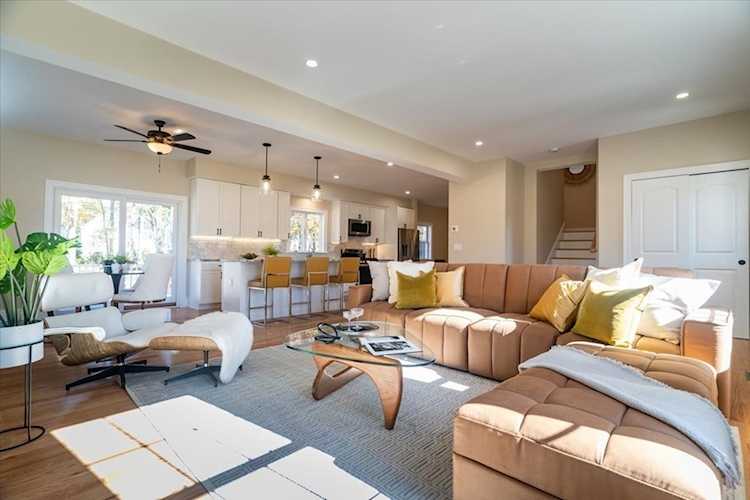 868 Pleasant Street Attleboro, MA 02703