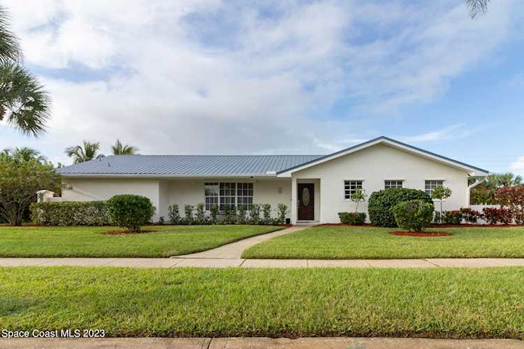 1902 Cedar Lane Melbourne Beach, FL 32951