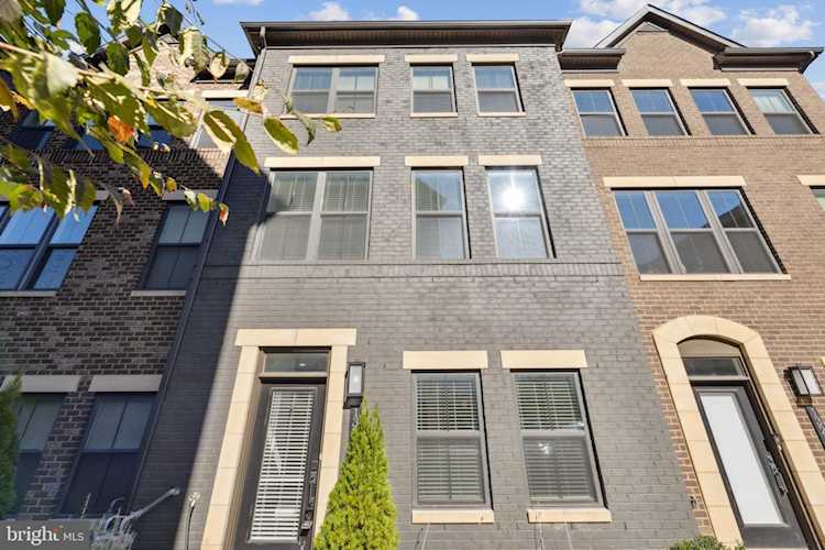 13221 Lake Waterview Way Herndon, VA 20171
