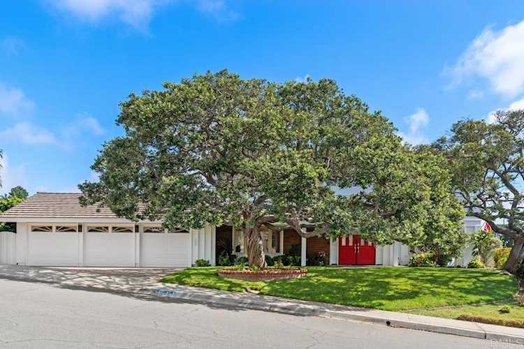 5347 Westknoll Drive San Diego, CA 92109