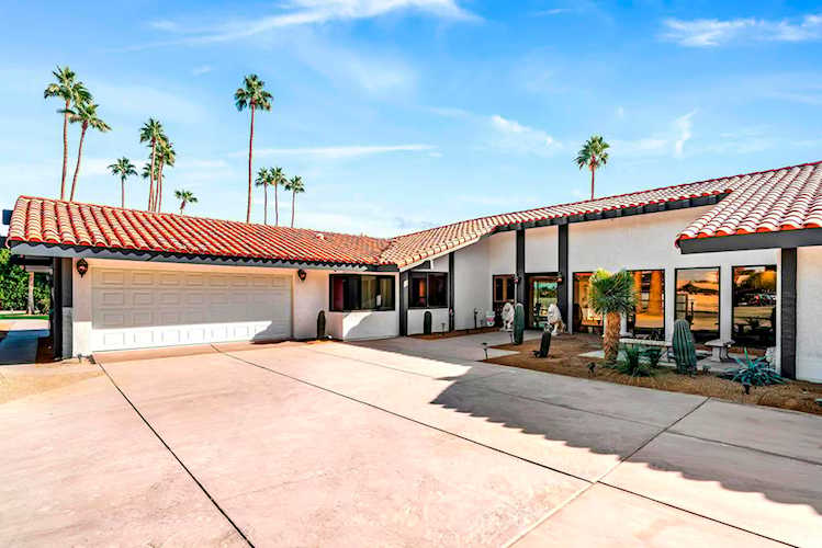401 Iris Ln Rancho Mirage, CA 92270