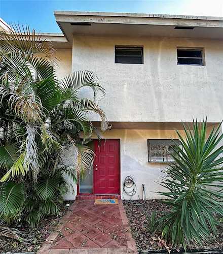740 SE 1st Way #110 Deerfield Beach, FL 33441