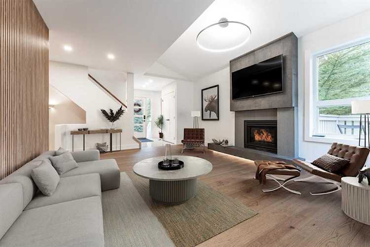 127 Carey #25 Canmore, AB T1W 2R3