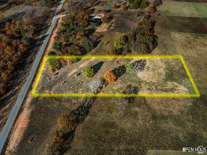 214 Trailride Lane Nocona, TX 76255