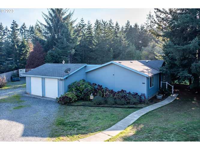 87450 Mctimmons LN Bandon, OR 97411