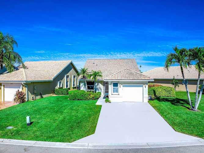 13023 Hampton Lakes Circle Boynton Beach, FL 33436