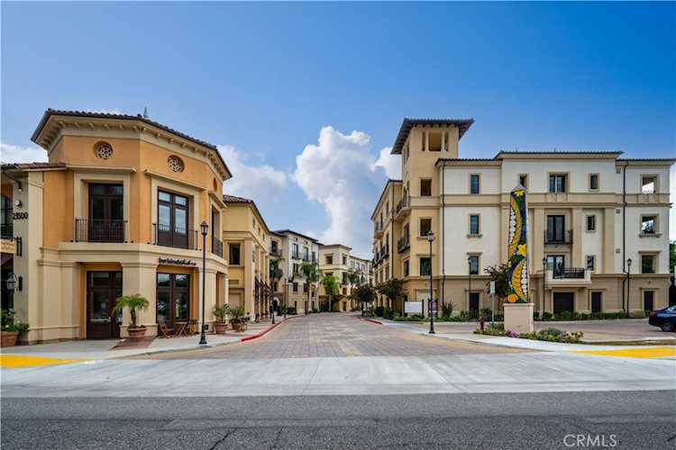 23500 Park Sorrento #E32 Calabasas, CA 91302