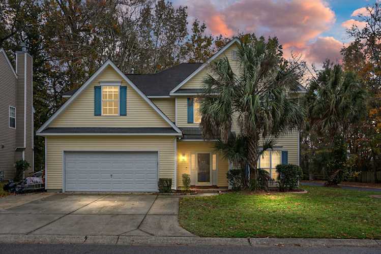 8623 Kennestone Lane North Charleston, SC 29420