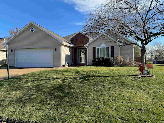 11941 Rosshire Drive Evansville, IN 47725