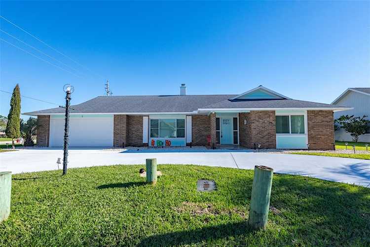 1 Classic Ct S Palm Coast, FL 32137