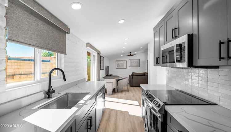 4203 N 36th St #20 Phoenix, AZ 85018
