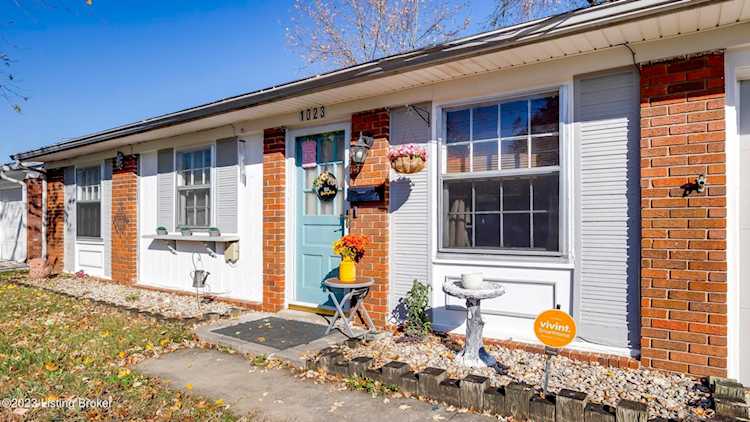 1023 Cristland Rd Louisville, KY 40214