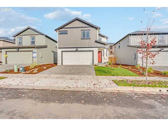 1703 W 14th ST La Center, WA 98629