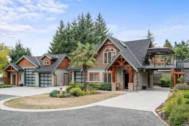 1835 Douglas Cres Nanoose Bay, BC V9P 9C7