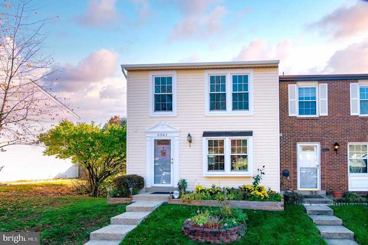 5561 Macduff Ct Fairfax, VA 22032